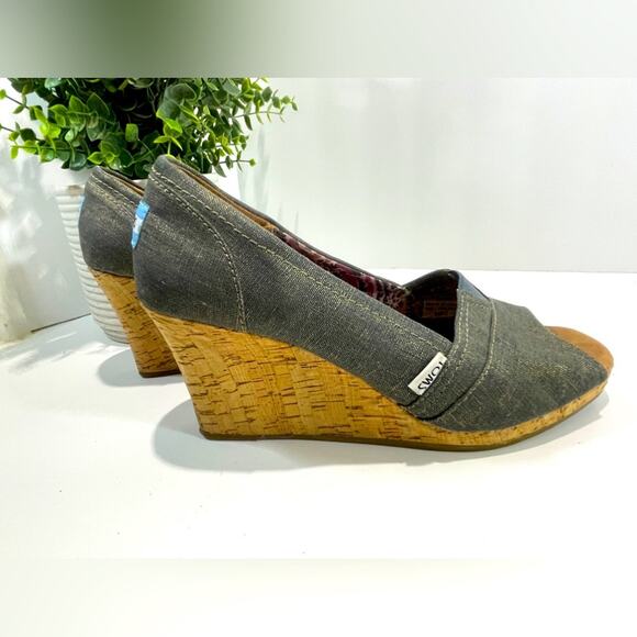Toms Wedge Sandals Peep Toe Corklike Heel Blue Jean Women’s Shoes Size 9 1/2 - Picture 14 of 15